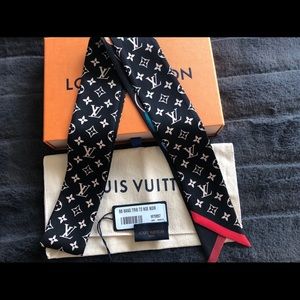 Louis Vuitton Twilly Wrap/Preloved